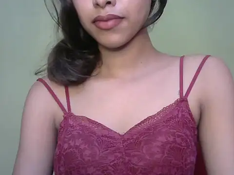 Snapshot of Ritu9 chatting on 10.04.25 Ritu9 online show from 10.04.25