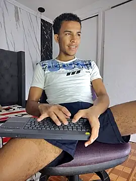 aston xvera online show from 09.26.25