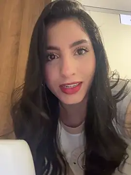 Snapshot of Alicia_vellami chatting on 10.09.25 Alicia vellami online show from 10.09.25