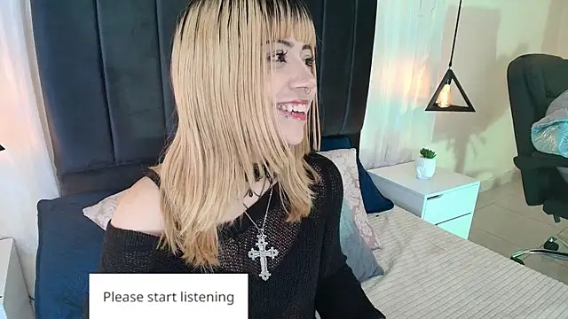 Snapshot of IvyBelle_ chatting on 10.09.25 IvyBelle online show from 10.09.25