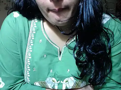 Snapshot of rekha_09 chatting on 10.29.25 rekha 09 online show from 10.29.25