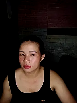 Snapshot of KumChyn chatting on 09.19.25 KumChyn online show from 09.19.25