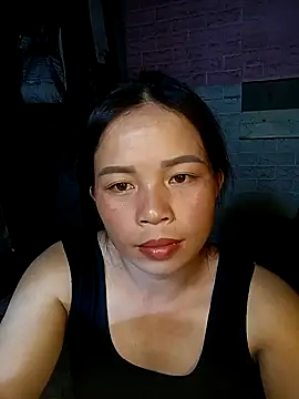 Snapshot of KumChyn chatting on 09.20.25 KumChyn online show from 09.20.25