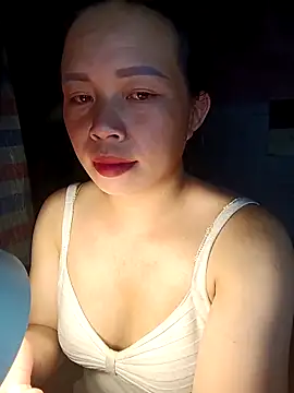 Snapshot of KumChyn chatting on 09.23.25 KumChyn online show from 09.23.25