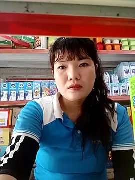 Snapshot of Thao_xx chatting on 10.05.25 Thao xx online show from 10.05.25