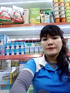 Snapshot of Thao_xx chatting on 10.17.25 Thao xx online show from 10.17.25