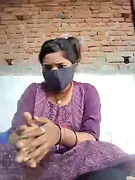 Snapshot of Bebo_Sweety143 chatting on 11.02.25 Bebo Sweety143 online show from 11.02.25