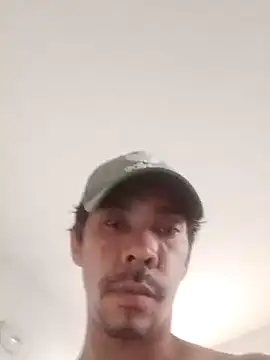 Snapshot of Shawnzinho chatting on 11.12.25 Shawnzinho online show from 11.12.25