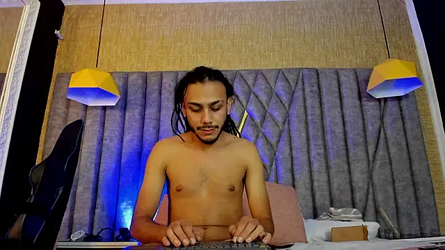 Boss Domiinator online show from 10.13.25