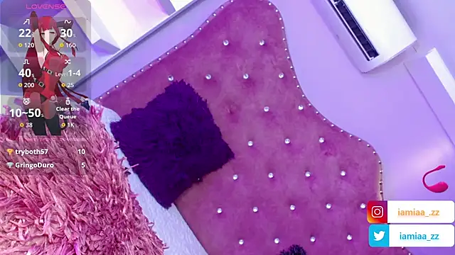 MariahMendezz online show from 11.20.25