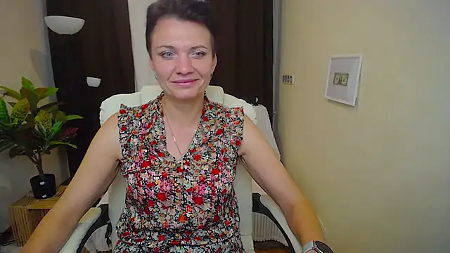 AvaSaturnian online show from 09.09.25