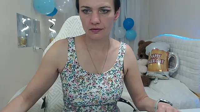 AvaSaturnian online show from 09.21.25