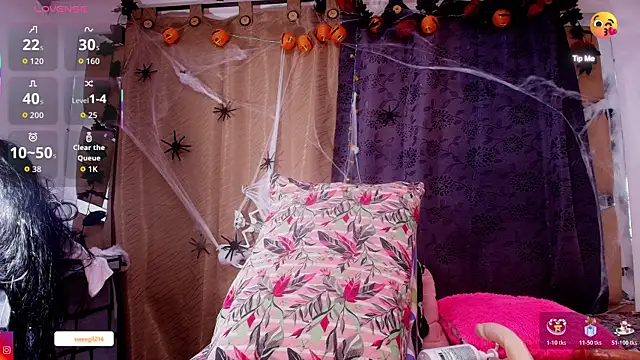 sweegirl69 online show from 10.28.25