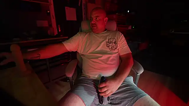 Snapshot of Soundfreak chatting on 09.17.25 Soundfreak online show from 09.17.25