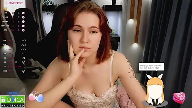 Roxy foxi online show from 10.23.25