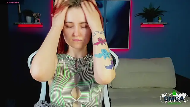 Roxy foxi online show from 11.09.25