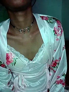 Snapshot of BunnyBloom25 chatting on 09.23.25 BunnyBloom25 online show from 09.23.25