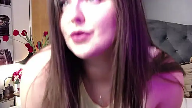 Snapshot of Mia_Swano chatting on 10.10.25 Mia Swano online show from 10.10.25