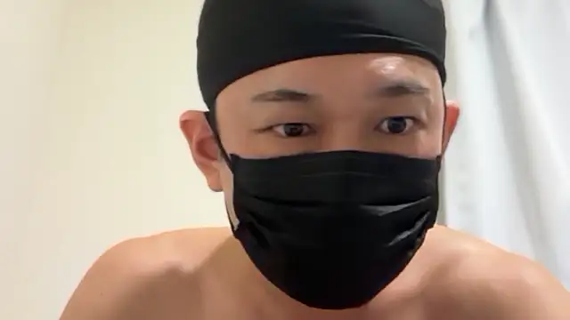 Snapshot of eru2025 chatting on 09.12.25 eru2025 online show from 09.12.25