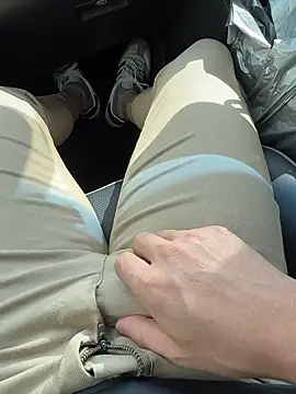 Snapshot of eru2025 chatting on 09.28.25 eru2025 online show from 09.28.25