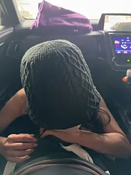 Snapshot of eru2025 chatting on 10.24.25 eru2025 online show from 10.24.25