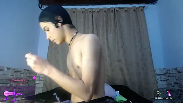 DaraKat18 online show from 10.02.25