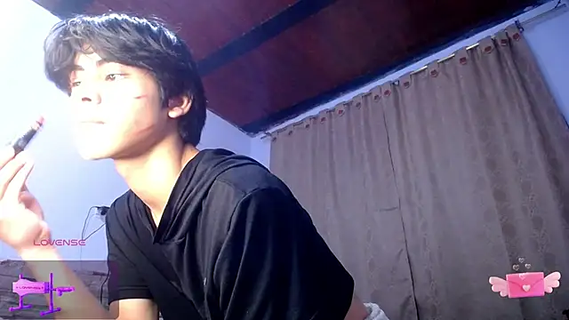 DaraKat18 online show from 11.19.25