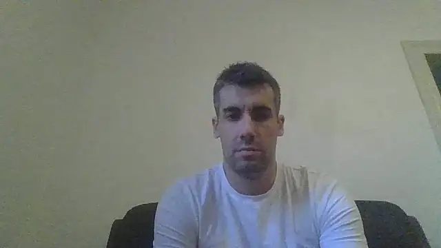 Snapshot of JulioIsHere4you chatting on 10.12.25 JulioIsHere4you online show from 10.12.25
