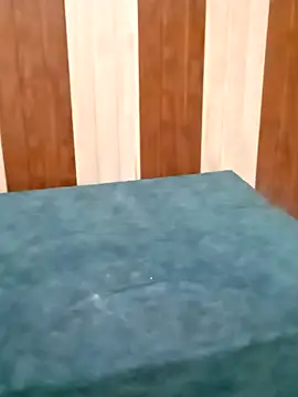 Snapshot of your_favourite_bhabhi chatting on 09.19.25 your favourite bhabhi online show from 09.19.25