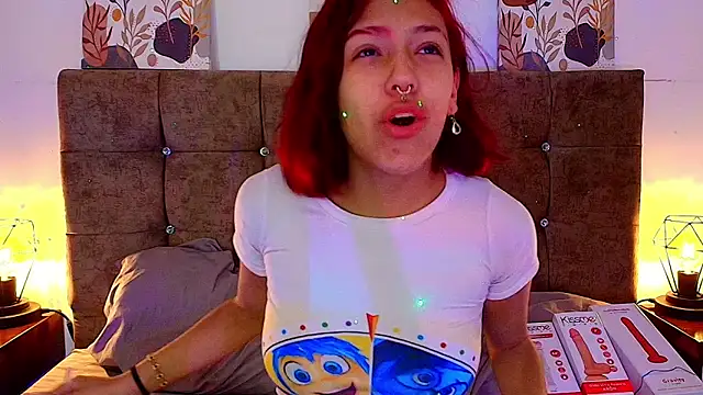 Snapshot of Dulce_Bella_ chatting on 09.13.25 Dulce Bella online show from 09.13.25