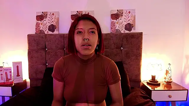 Snapshot of Dulce_Bella_ chatting on 09.27.25 Dulce Bella online show from 09.27.25