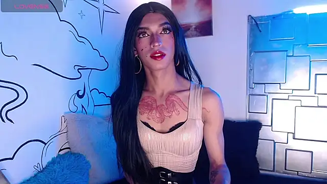 Trinity Knox online show from 11.25.25