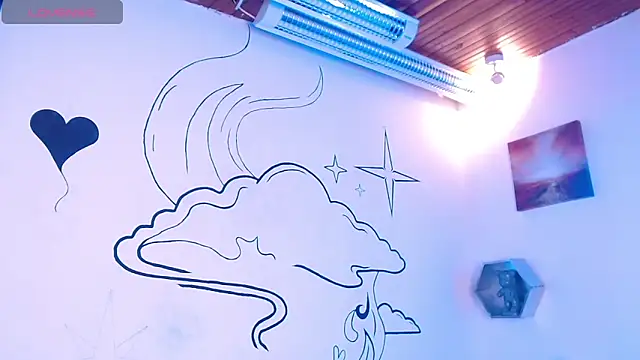 Trinity Knox online show from 12.03.25