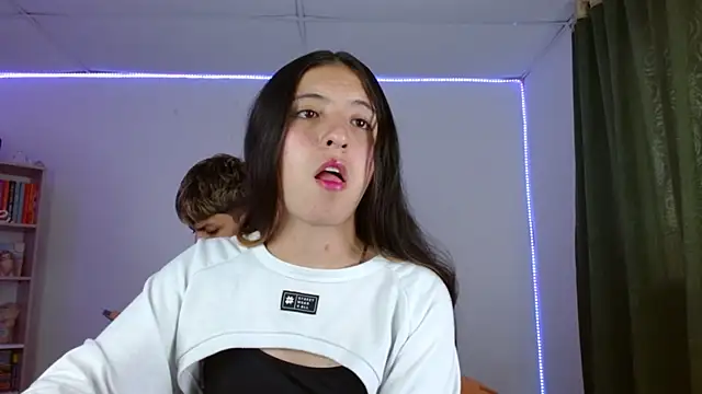 Snapshot of Lucy_y_Jacob chatting on 09.29.25 Lucy y Jacob online show from 09.29.25