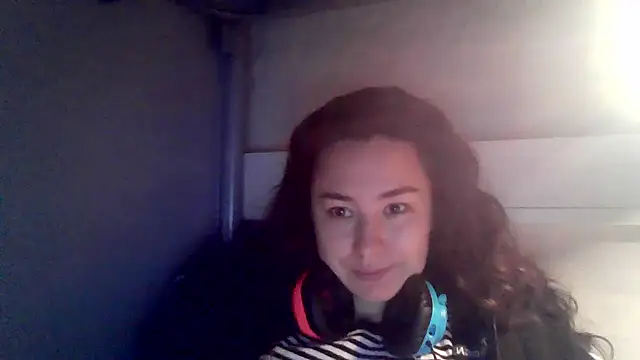 Snapshot of Emparia chatting on 11.02.25 Emparia online show from 11.02.25