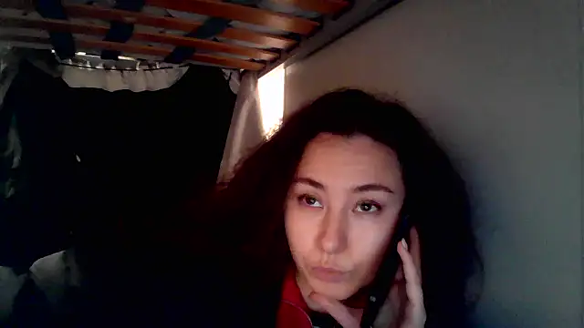 Snapshot of Emparia chatting on 11.03.25 Emparia online show from 11.03.25