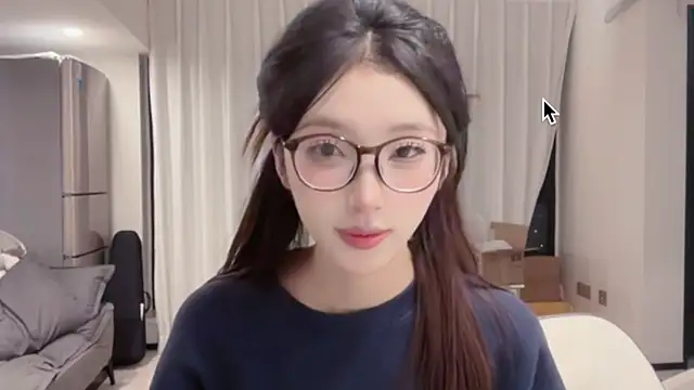 Snapshot of ZhaoZhao-ZM chatting on 10.12.25 ZhaoZhao-ZM online show from 10.12.25