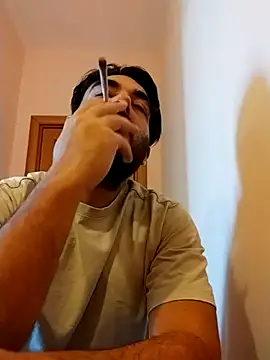 Snapshot of axsimil chatting on 11.12.25 axsimil online show from 11.12.25