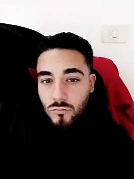 Snapshot of axsimil chatting on 11.17.25 axsimil online show from 11.17.25