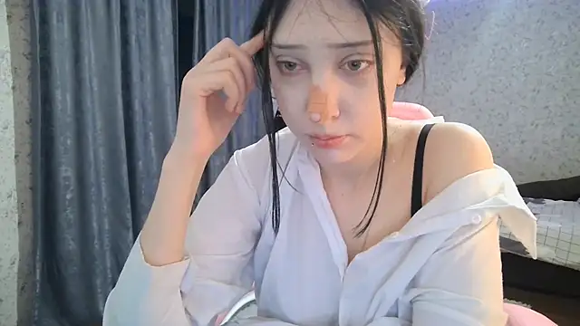 KeicyKlark online show from 10.17.25