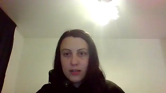 Snapshot of Nyrella chatting on 11.08.25 Nyrella online show from 11.08.25