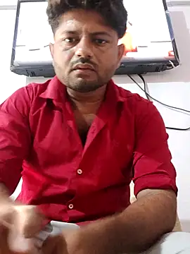 Snapshot of urhotboymeet chatting on 09.23.25 urhotboymeet online show from 09.23.25