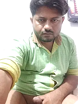 Snapshot of urhotboymeet chatting on 09.29.25 urhotboymeet online show from 09.29.25