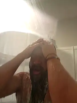 Snapshot of Mysiknaruto chatting on 11.08.25 Mysiknaruto online show from 11.08.25