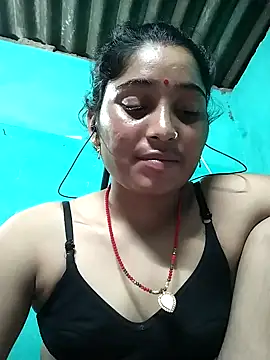 Snapshot of Hot_cupal chatting on 10.04.25 Hot cupal online show from 10.04.25