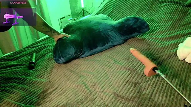 Snapshot of Happymaus chatting on 10.06.25 Happymaus online show from 10.06.25