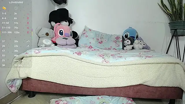 naughtypixie online show from 10.30.25