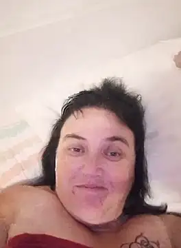 Snapshot of Minou1610 chatting on 10.04.25 Minou1610 online show from 10.04.25