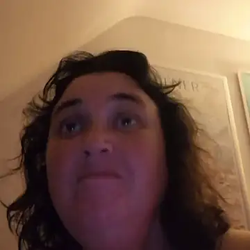 Minou1610 online show from 10.31.25