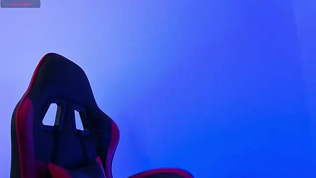 Snapshot of PeytonBox chatting on 09.16.25 PeytonBox online show from 09.16.25